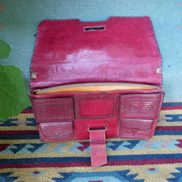 Floral Embossed Vintage Red Leather Clutch Purse - Picture 5 of 6